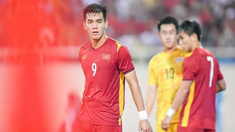 Bật mí chiều cao trung bình của các cầu thủ bóng đá Việt Nam